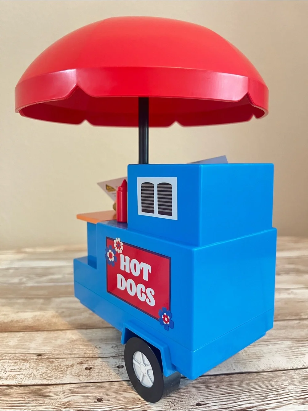 NEW Target Bullseyes Playground Summer 2026 Light Up Hot Dogs Cart Decor🌸